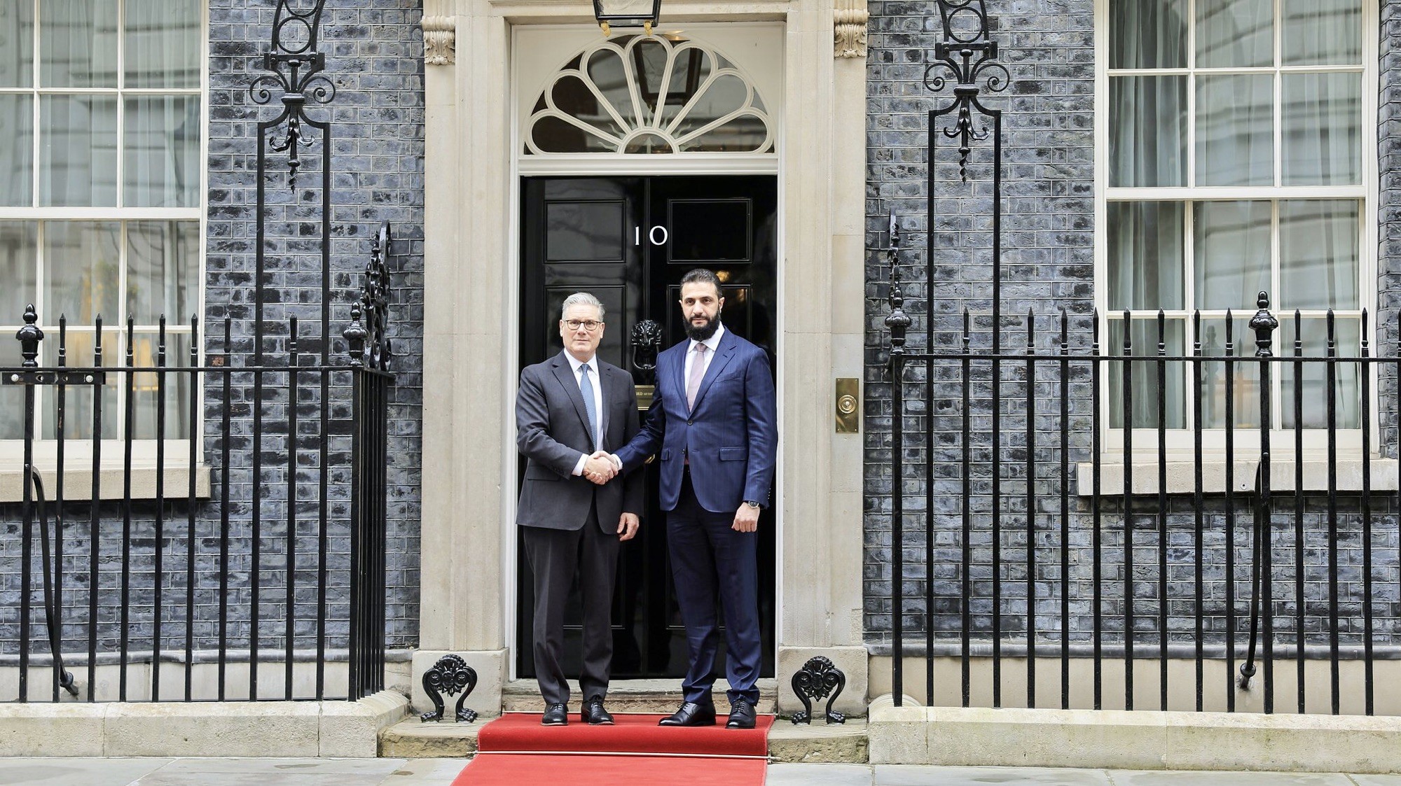 الشرع يبحث في لندن مع ستارمر تعزيز العلاقات السورية البريطانية …